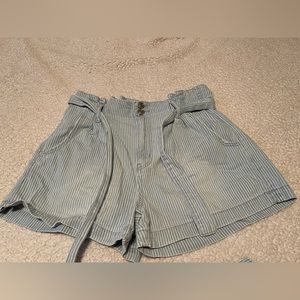American Eagle high rise tie shorts